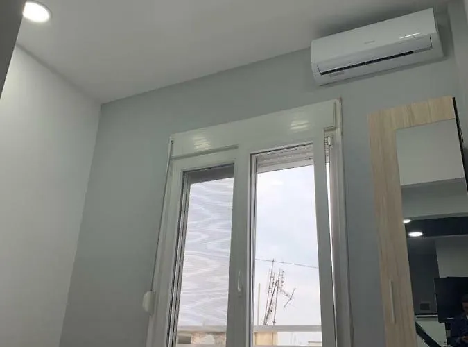 Your Away From Lejlighed