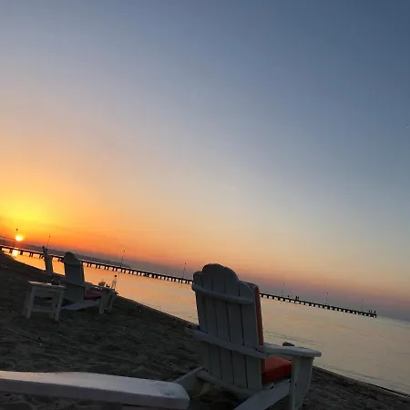 Your Away From * Peraía