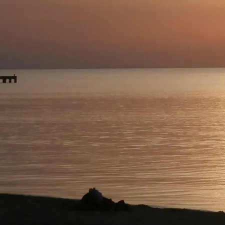 Your Away From Daire Peraía